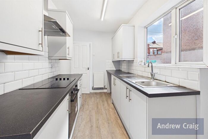 2 Bedroom Flat For Sale In Canterbury Street, South Shields, NE33