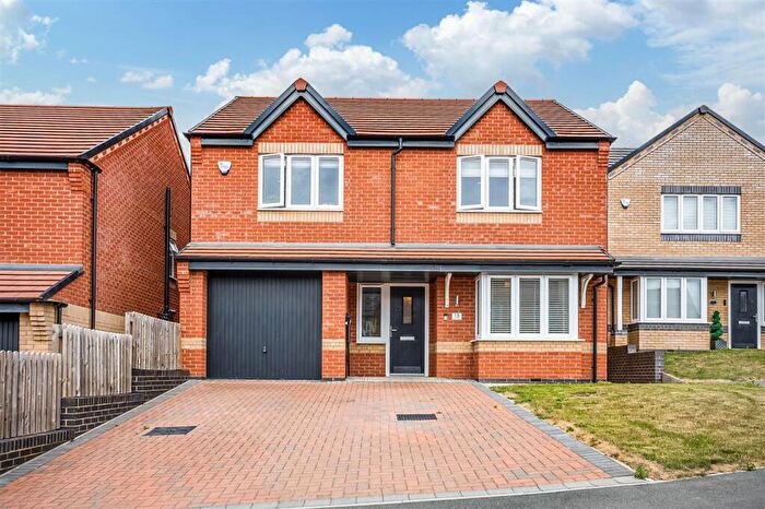 4 Bedroom Detached House For Sale In Alton Drive, Giltbrook, Nottingham, NG16