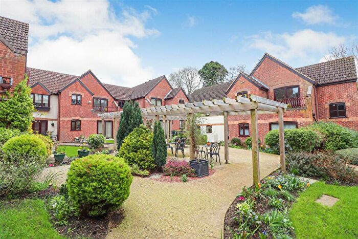 2 Bedroom Retirement Property For Sale In The Cloisters, Rectory Road, Rushden, NN10