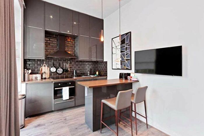 Apartment To Rent In Oakley Square, Mornington Crescent, Euston, Camden, London, NW1