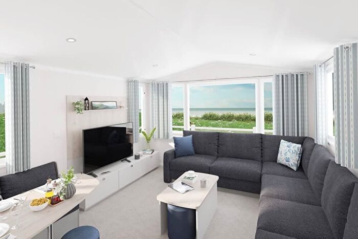 2 Bedroom Park Home For Sale In Fenny Bentley, Ashbourne, DE6