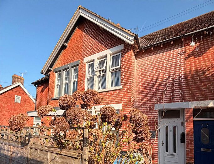 3 Bedroom Terraced House To Rent In East Ham Road, Littlehampton, West Sussex, BN17