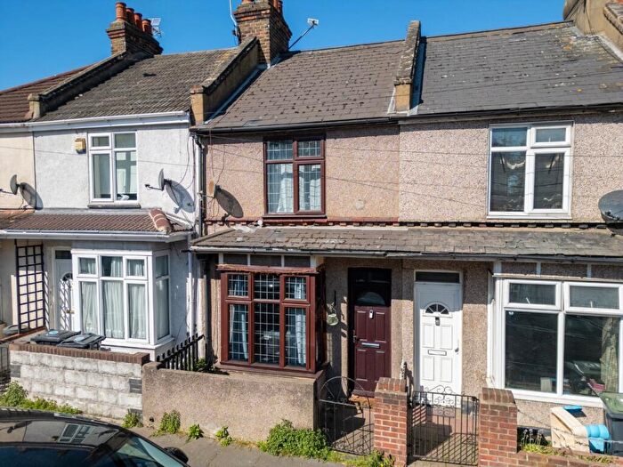 2 Bedroom Terraced House To Rent In Singlewell Road, Gravesend, Kent, DA11