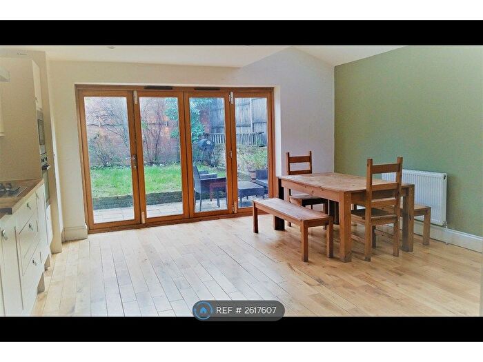 4 Bedroom Terraced House To Rent In St. John's Hill Grove, London, SW11