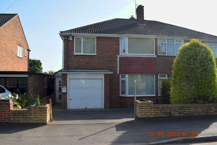 3 Bedroom Semi-Detached House To Rent In Camp Hill Road, Nuneaton, CV10