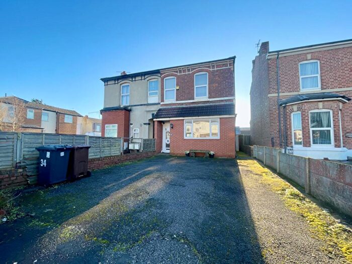 3 Bedroom Semi-Detached House To Rent In Kensington Road, Southport, Merseyside., PR9