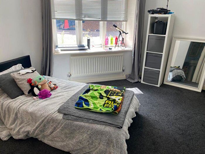 2 Bedroom Apartment To Rent In Boothroyd House, Sale, M33