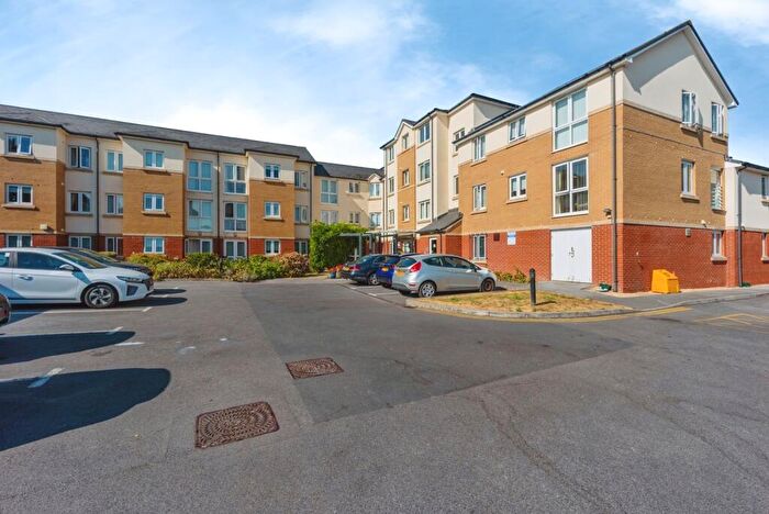 1 Bedroom Flat For Sale In Alexandra Road, Gorseinon, Swansea, SA4
