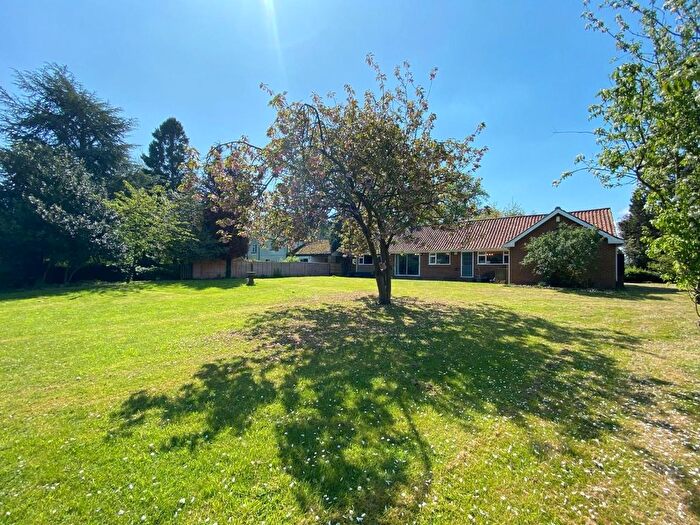 3 Bedroom Detached Bungalow To Rent In Mill Lane, Acaster Malbis, YO23