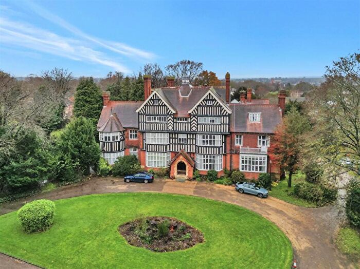 2 Bedroom Apartment To Rent In Goddington Manor, Court Road, Orpington, BR6