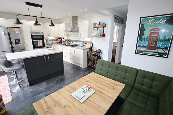 4 Bedroom Semi-Detached House For Sale In London Road, Clacton On Sea, CO15