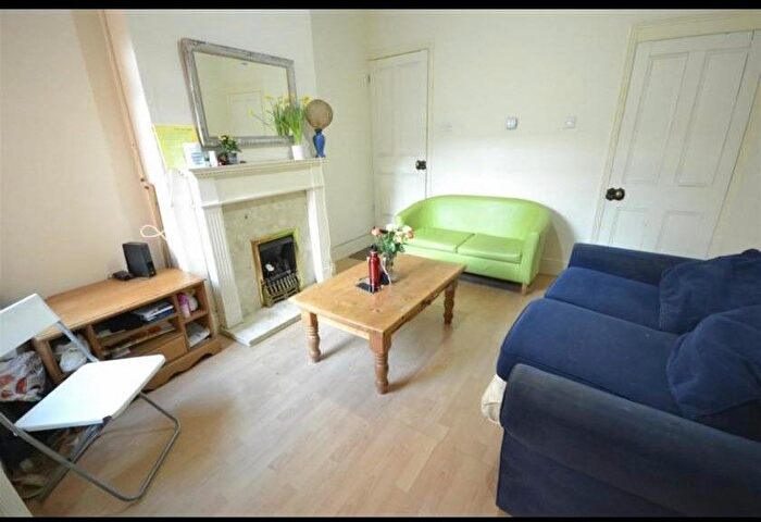 4 Bedroom Terraced House To Rent In Bruce Street, Leicester, LE3