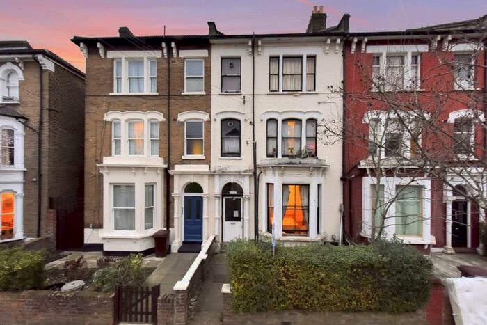 2 Bedroom Flat To Rent In Yerbury Road, Archway, N19