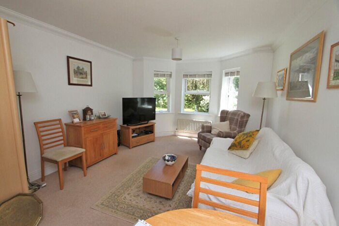 2 Bedroom Apartment For Sale In Upperton Road, Eastbourne, BN21