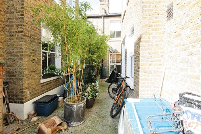 3 Bedroom Terraced House To Rent In Hillcourt Road, London, SE22