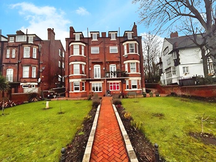 2 Bedroom Flat To Rent In Thorne Road, Doncaster, South Yorkshire, DN2