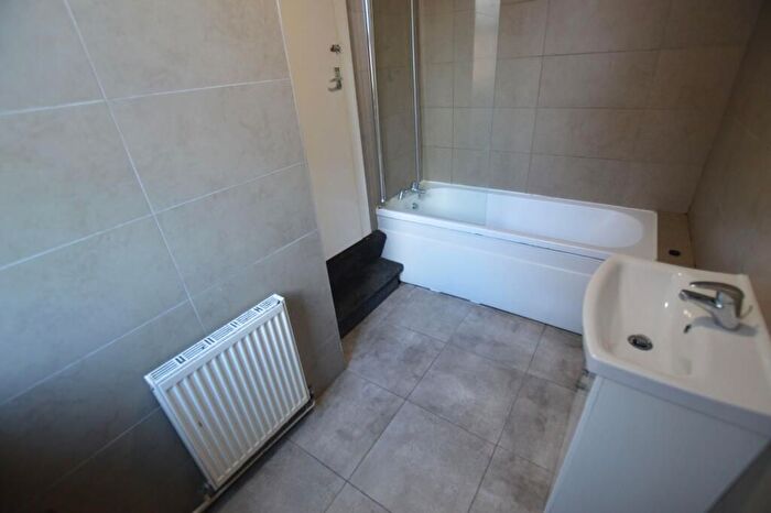 1 Bedroom Studio To Rent In London, CR4