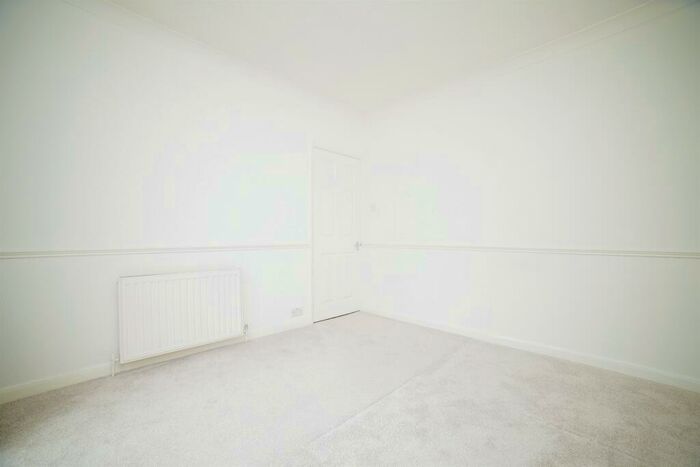 2 Bedroom Semi-Detached Bungalow For Sale In Haydon Close, Willerby, Hull, HU10