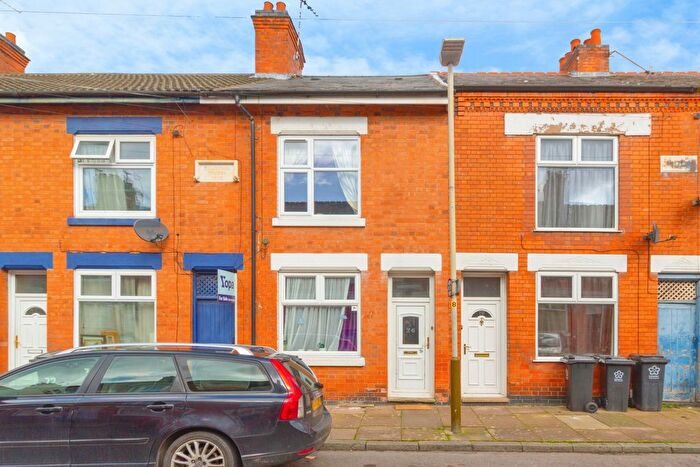 3 Bedroom Terraced House For Sale In Wolverton Road, Leicester, LE3