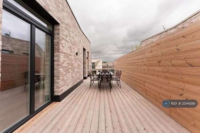 1 Bedroom Flat To Rent In Aston Terrace, Cambridge, CB3