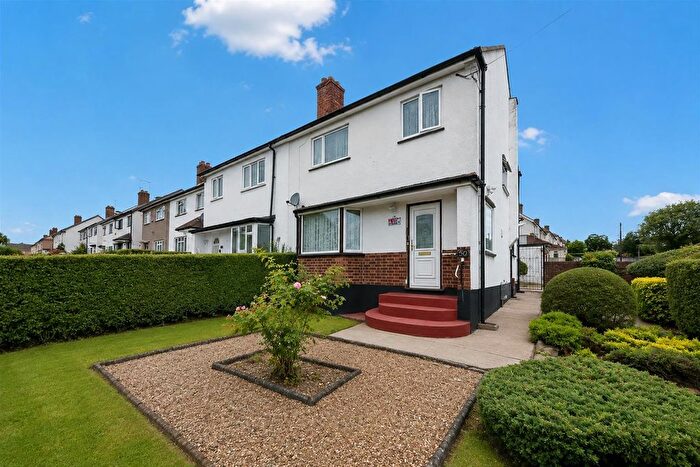3 Bedroom Semi-Detached House For Sale In Norwich Road, Northwood, HA6