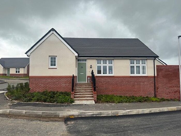 3 Bedroom Detached Bungalow For Sale In Dol Y Dderwen, Llangain, SA33