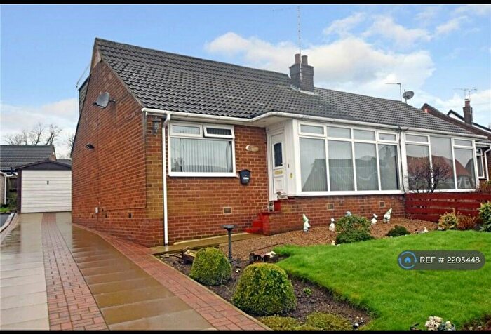 4 Bedroom Bungalow To Rent In Croft House Gardens, Morley, Leeds, LS27