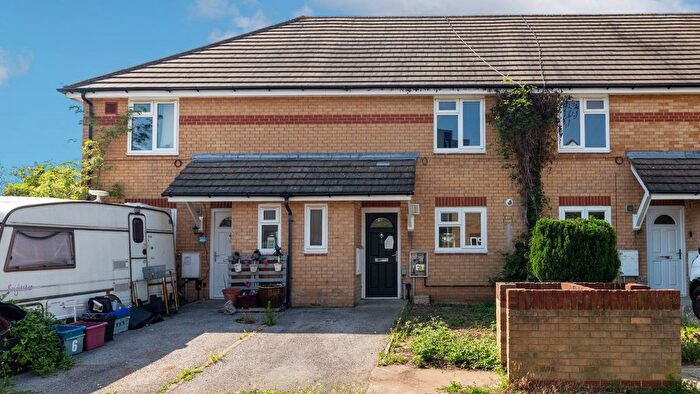 2 Bedroom Terraced House For Sale In Sydney Road, Feltham, TW14