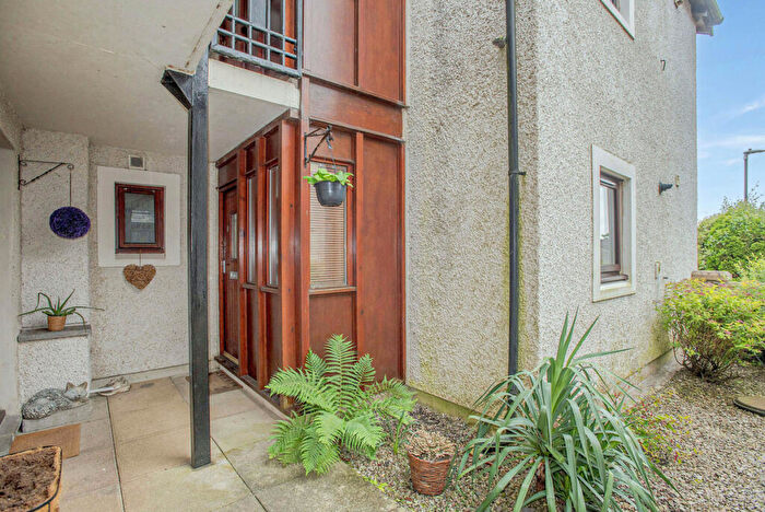 2 Bedroom Apartment For Sale In Chestnut Close, Carnforth, LA6