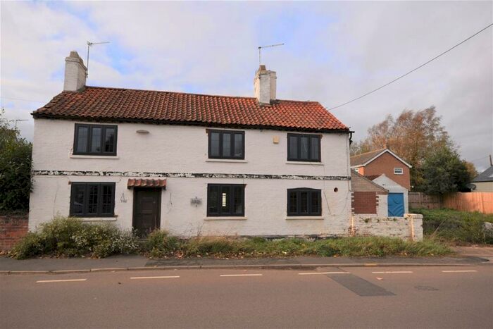 4 Bedroom Detached House For Sale In High Street, Brant Broughton, Lincoln, LN5