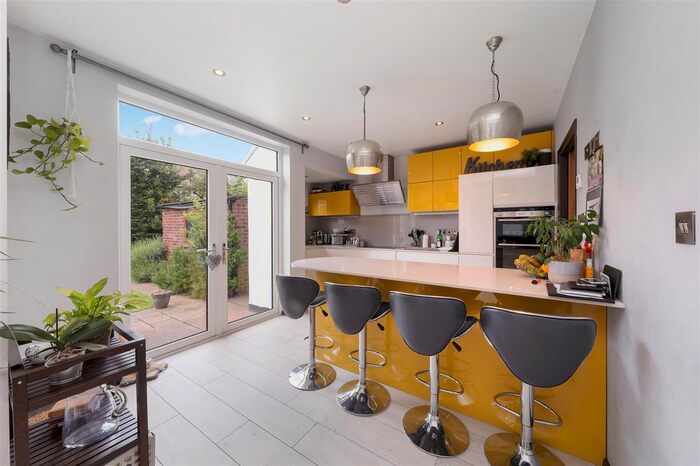 7 Bedroom Detached House To Rent In Helena Road, Dollis Hill, London, NW10