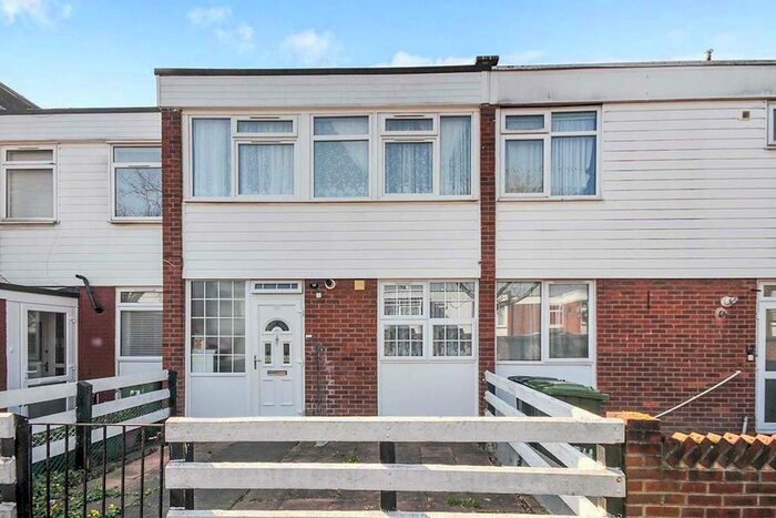 4 Bedroom Terraced House To Rent In Mirror Path, London, SE9