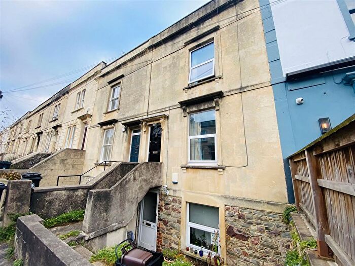 3 Bedroom Maisonette To Rent In Stanley Road, Cotham, Bristol, BS6