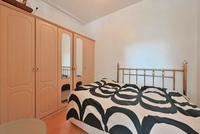 1 Bedroom Flat To Rent In Victoria Road, Stroud Green, London, N4