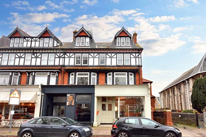2 Bedroom Flat For Sale In Flat, Portman House, Royal Buildings, Penarth, CF64