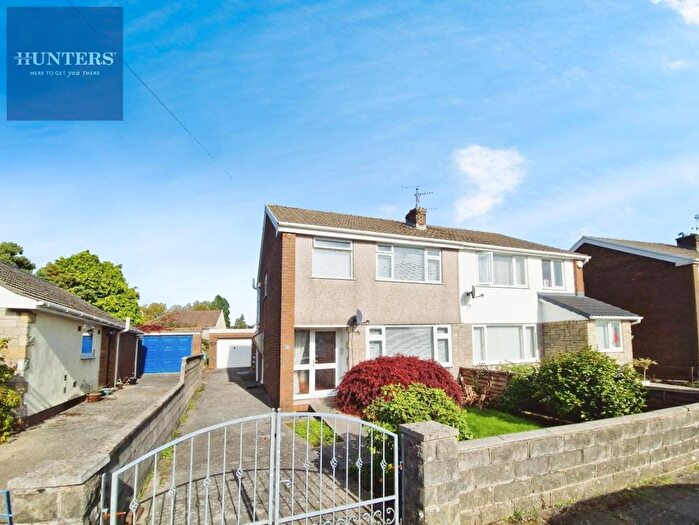 3 Bedroom Semi-detached House For Sale In Coed Bach, Pencoed, Bridgend, CF35