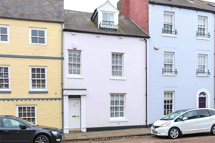 3 Bedroom Terraced House For Sale In Gilesgate, Durham City, DH1