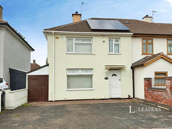 3 Bedroom Semi-Detached House To Rent In Simmins Crescent, Leicester, Leicestershire, LE2