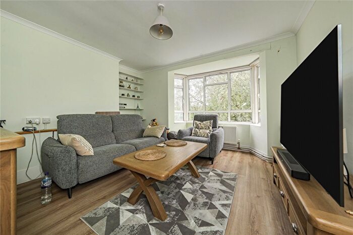 1 Bedroom Flat For Sale In Cline House, Putney, SW15
