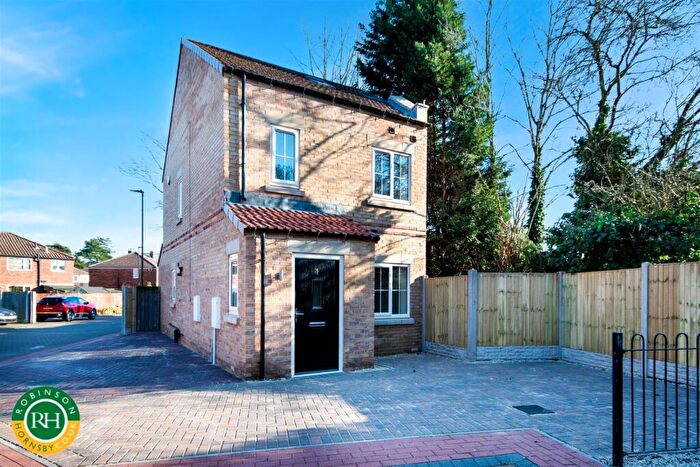4 Bedroom Detached House For Sale In Kings Mews, Edenthorpe, Doncaster, DN3