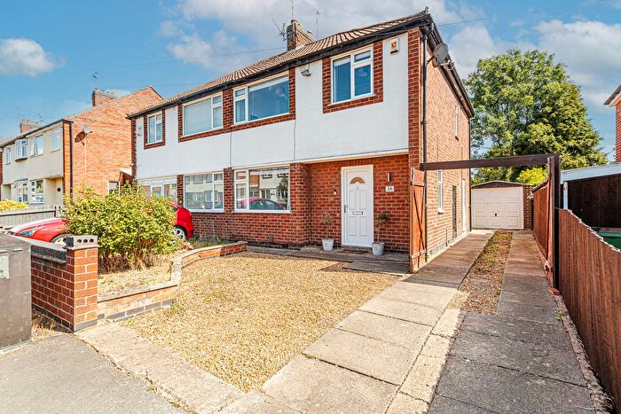 3 Bedroom Semi-Detached House For Sale In South Avenue, Leicester Forest East, LE3