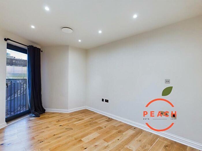 2 Bedroom Apartment To Rent In Frankie House Whitby Street, Shoreditch, E1