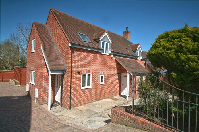 3 Bedroom Detached House For Sale In Littleworth, Oxon, OX33