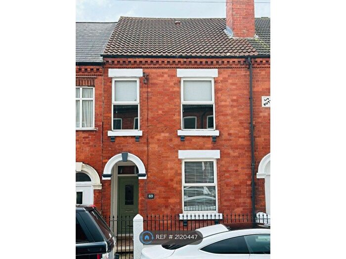 3 Bedroom Terraced House To Rent In Ray Street, Heanor, DE75