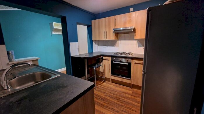 2 Bedroom Flat To Rent In Stafford Street, Swindon, SN1