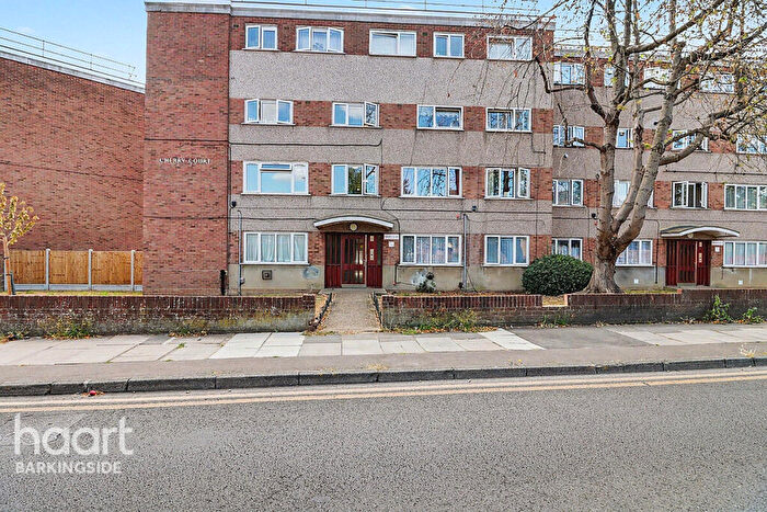 2 Bedroom Flat For Sale In Longwood Gardens, Barkingside, IG6