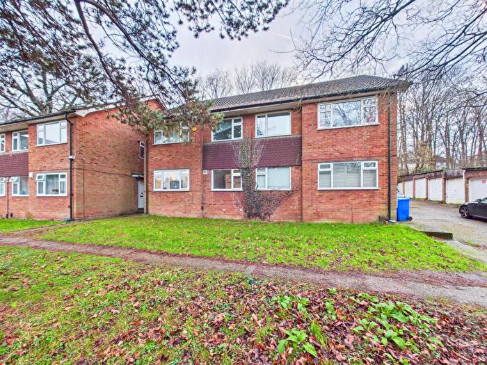 2 Bedroom Maisonette For Sale In Gregory Court, Dale Road, Purley, CR8