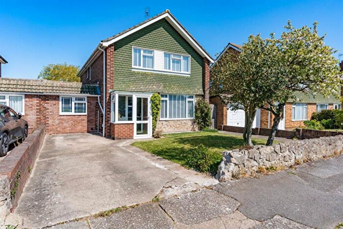 4 Bedroom Detached House For Sale In Summerfield Avenue, Whitstable, CT5