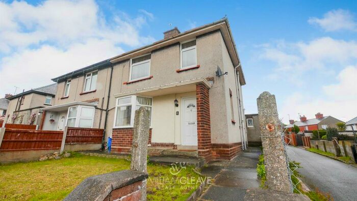 3 Bedroom Semi-Detached House To Rent In St Cynfarchs Avenue, Hope, LL12