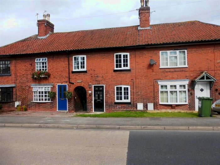 2 Bedroom Property To Rent In Shop Row, Barnby Moor, Retford, DN22